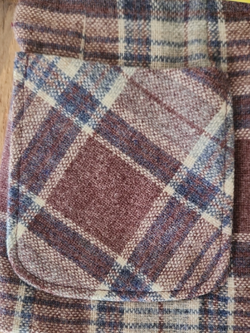 Plaid Wool-Blend Blazer in Plum, Navy and Cream Vintage - Picture 6 of 7